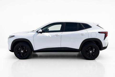 2025 Chevrolet Trax — view 6