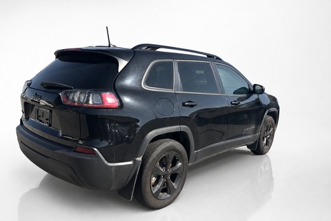 2023 Jeep Cherokee — view 5