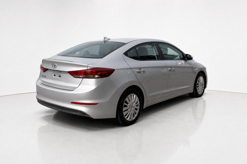 2018 Hyundai Elantra — view 5