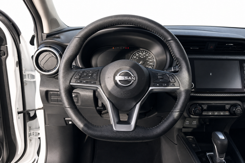 2024 Nissan Kicks — view 11