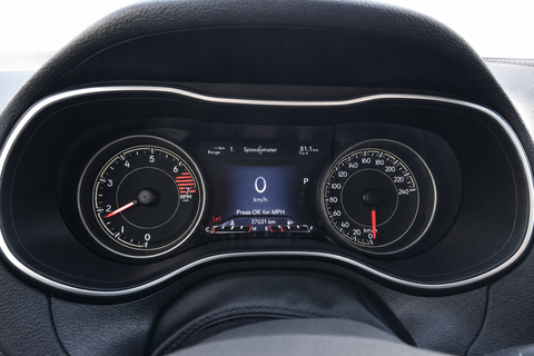2023 Jeep Cherokee — view 9