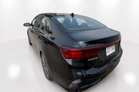 2024 Kia Forte — view 7