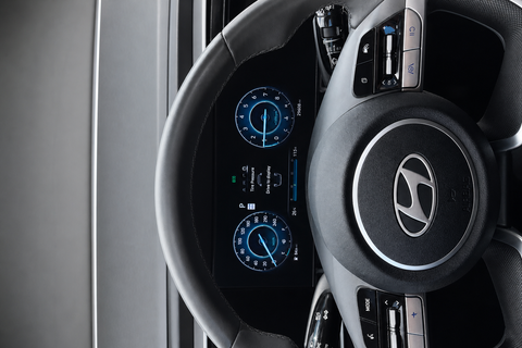 2025 Hyundai Elantra — view 9