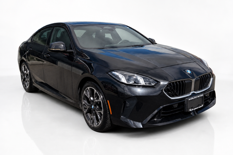 2025 BMW 2 Series — view 8