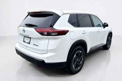 2024 Nissan Rogue — view 5