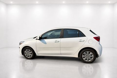 2023 KIA Rio — view 7