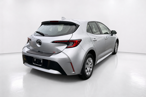 2025 Toyota Corolla Hatchback 5-Door — view 4