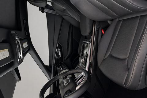 2025 Audi Q8 — view 11