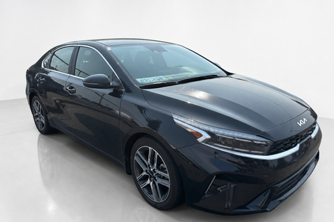2024 Kia Forte — view 3
