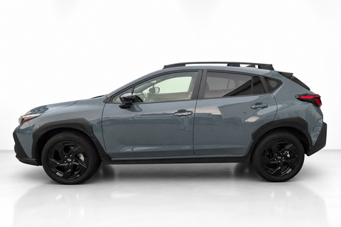 2024 SUBARU Crosstrek — view 8