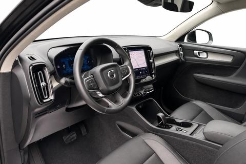 2025 Volvo XC40 — view 9