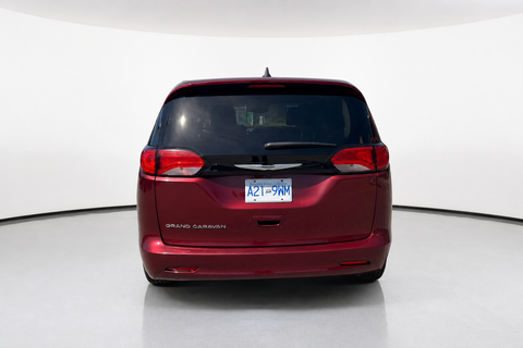 2023 Chrysler Grand Caravan — view 6