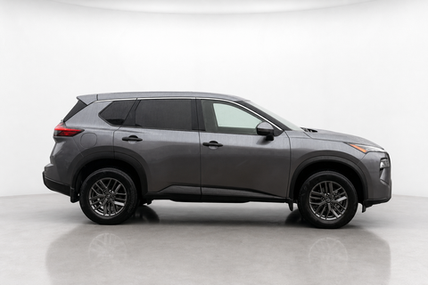 2024 Nissan Rogue — view 4