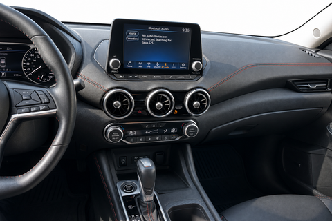 2024 NISSAN Sentra — view 9