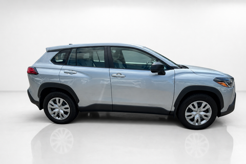 2023 Toyota Corolla Cross — view 4