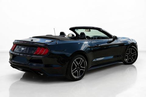 2018 Ford Mustang Convertible — view 4