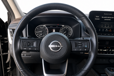 2023 Nissan Rogue — view 9