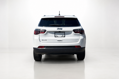 2025 Jeep Compass — view 4