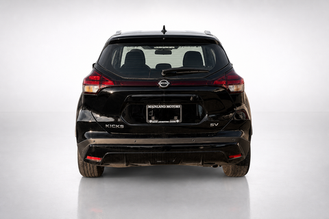 2024 Nissan Kicks — view 4