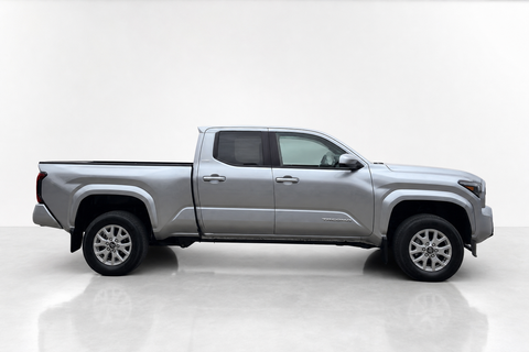 2025 Toyota Tacoma — view 4