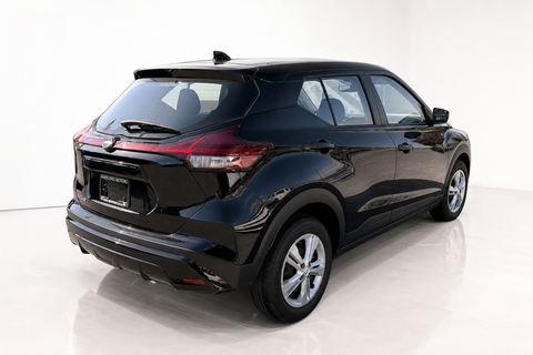 2025 Nissan Kicks Play — view 4