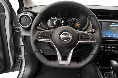 2024 Nissan Kicks — view 15