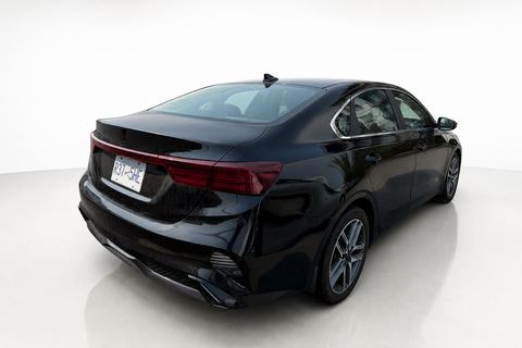 2024 Kia Forte — view 5