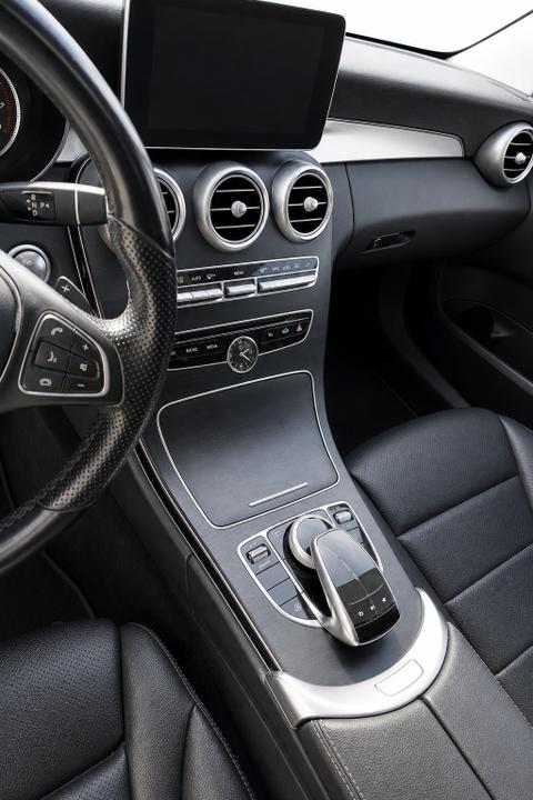 2018 MERCEDES-BENZ C-Class — view 6