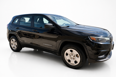 2019 Jeep Cherokee — view 2