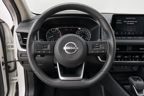 2024 Nissan Rogue — view 12