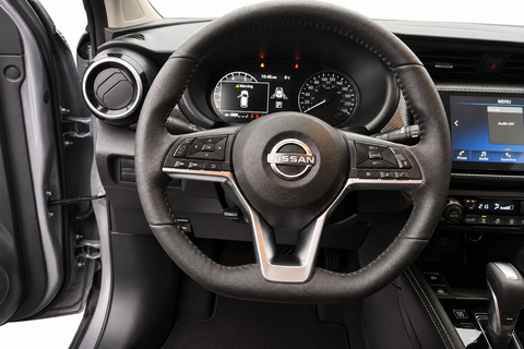 2024 Nissan Kicks — view 13