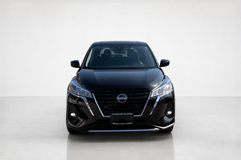 2025 Nissan Kicks Play — view 2