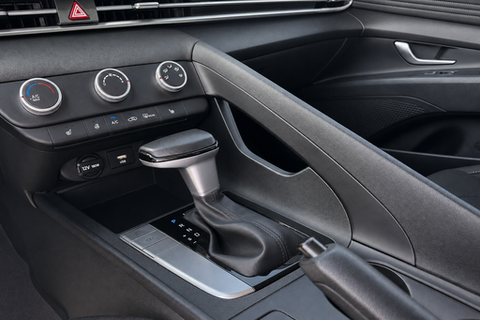 2023 Hyundai Elantra — view 10