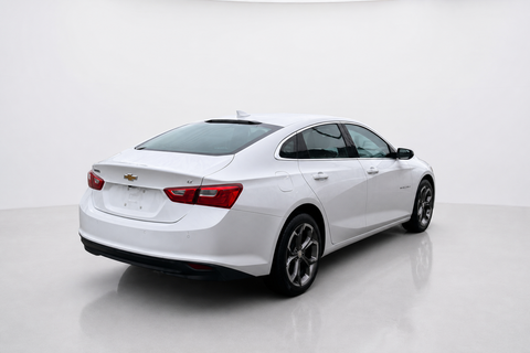 2024 Chevrolet Malibu — view 5