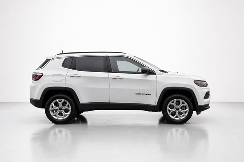 2025 Jeep Compass — view 3