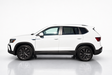 2024 Volkswagen Taos — view 7