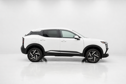 2025 Nissan Kicks — view 4