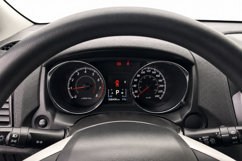 2023 Mitsubishi RVR — view 12