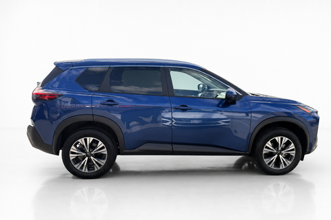 2023 Nissan Rogue — view 4