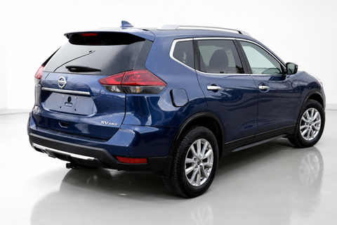 2020 Nissan Rogue — view 4