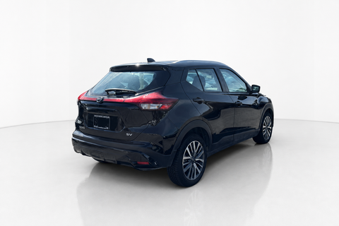 2024 Nissan Kicks — view 4