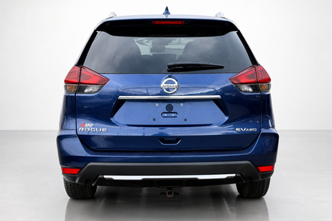 2020 Nissan Rogue — view 5