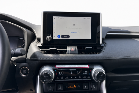 2025 Toyota RAV 4 — view 10