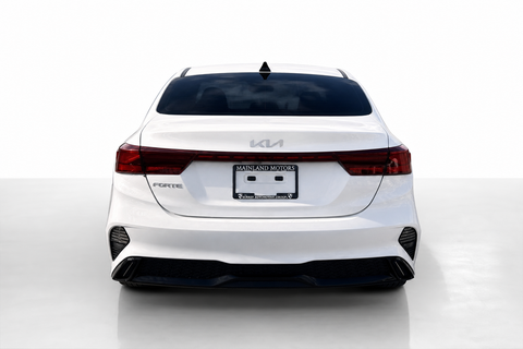 2023 Kia Forte — view 4