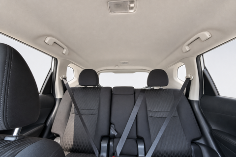 2018 Nissan Rogue — view 10