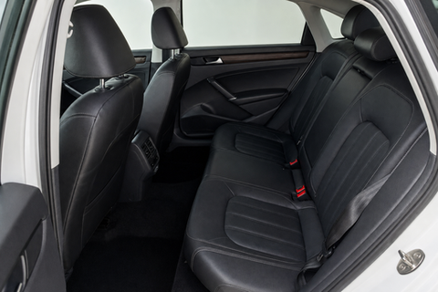 2020 Volkswagen Passat — view 9
