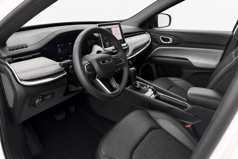 2025 Jeep Compass — view 5